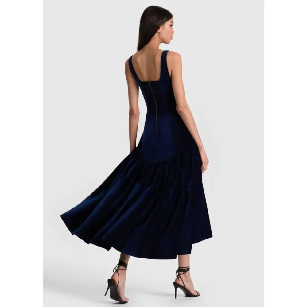 Alice + Olivia DIANA VELVET STRUCTURED MIDI DRESS - Dress