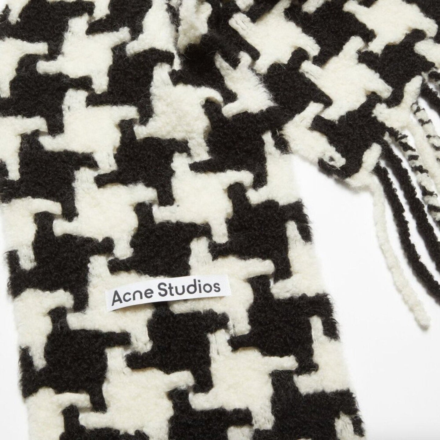 ACNE STUDIOS black white houndstooth scarf - Acne Studios Bernardi Collective