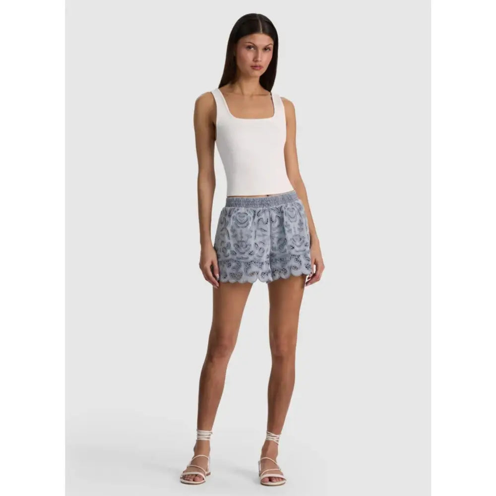 Alice + Olivia KENLEY EYELET DENIM SHORT - Shorts