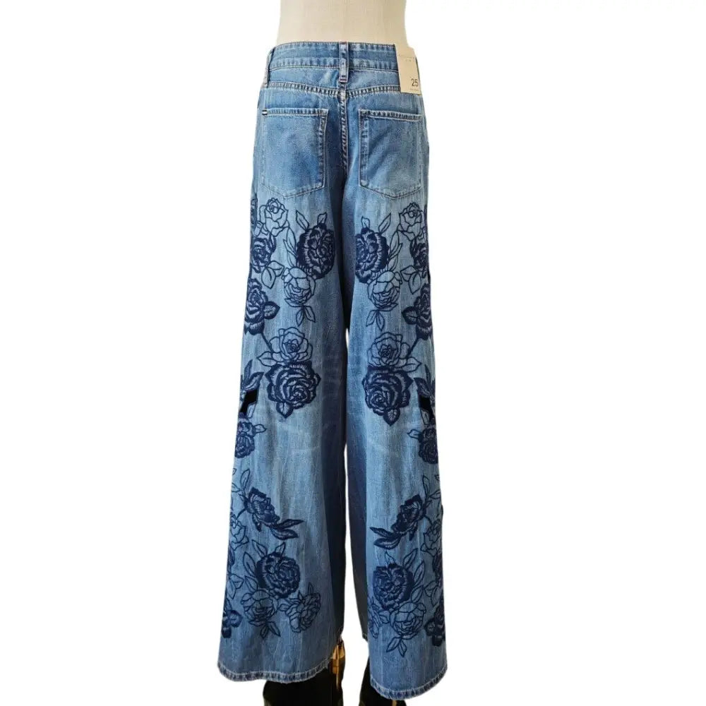 Alice + Olivia SIDNEY LR EMBR CUTOUT ULTRA BAGGY JEAN - Bottoms