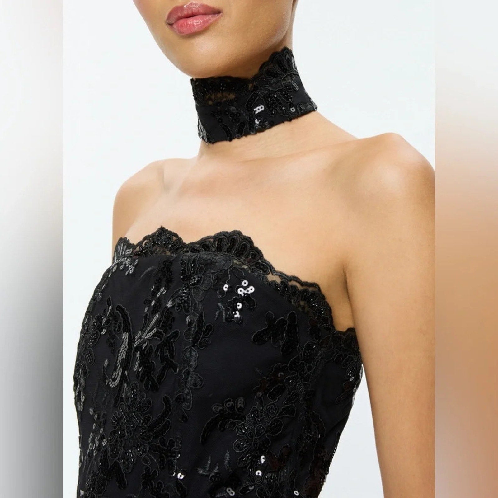 GEORGIE EMBELLISHED STRAPLESS HIGH SLIT GOWN WITH COLLAR - Alice + Olivia Bernardi Collective