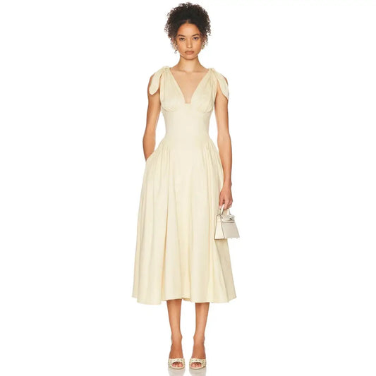 Helsa Fairweather Midi Dress in Stretch Cotton Sateen in Hay - Dress