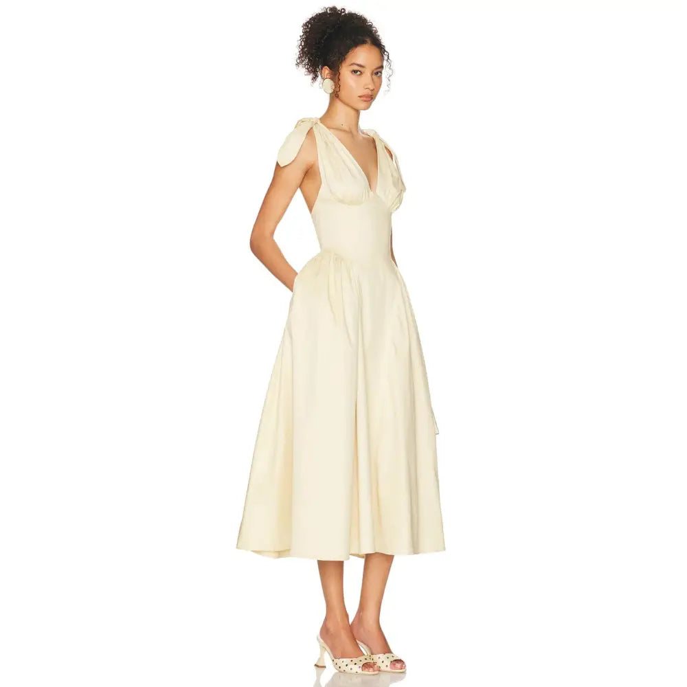 Helsa Fairweather Midi Dress in Stretch Cotton Sateen in Hay - Dress