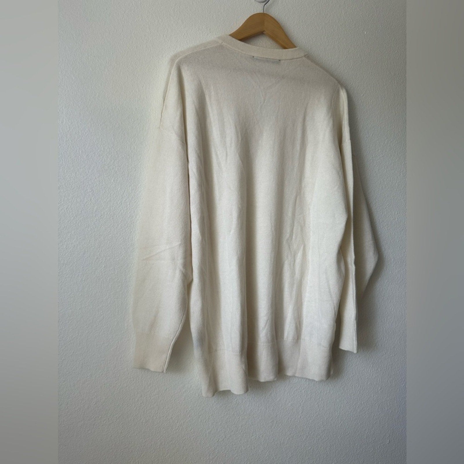 JENNI KAYNE Charlie V - Neck Sweater Ivory Cashmere - Jenni Kayne Bernardi Collective