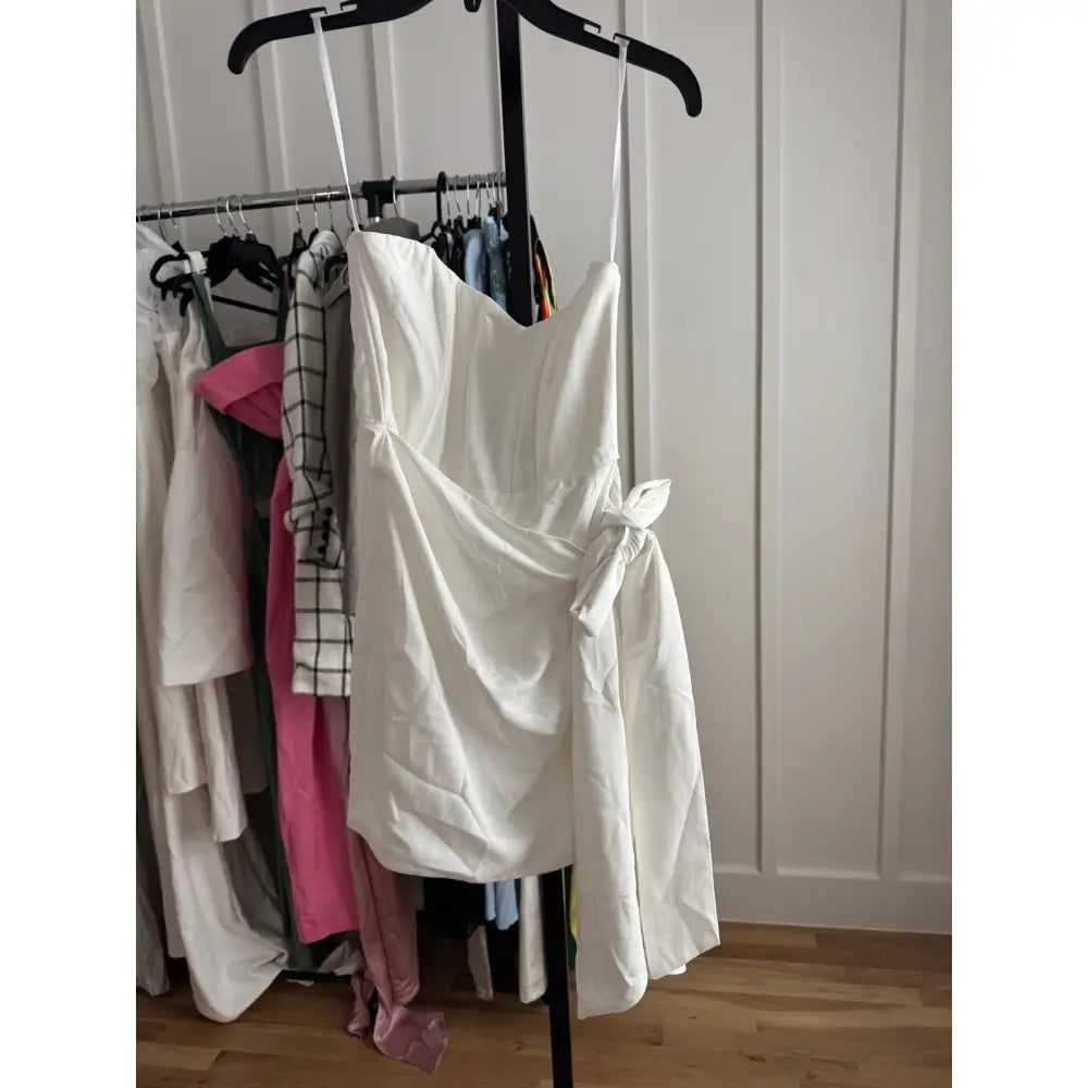 Lovers and Friends Avani Mini Dress in White - Dresses